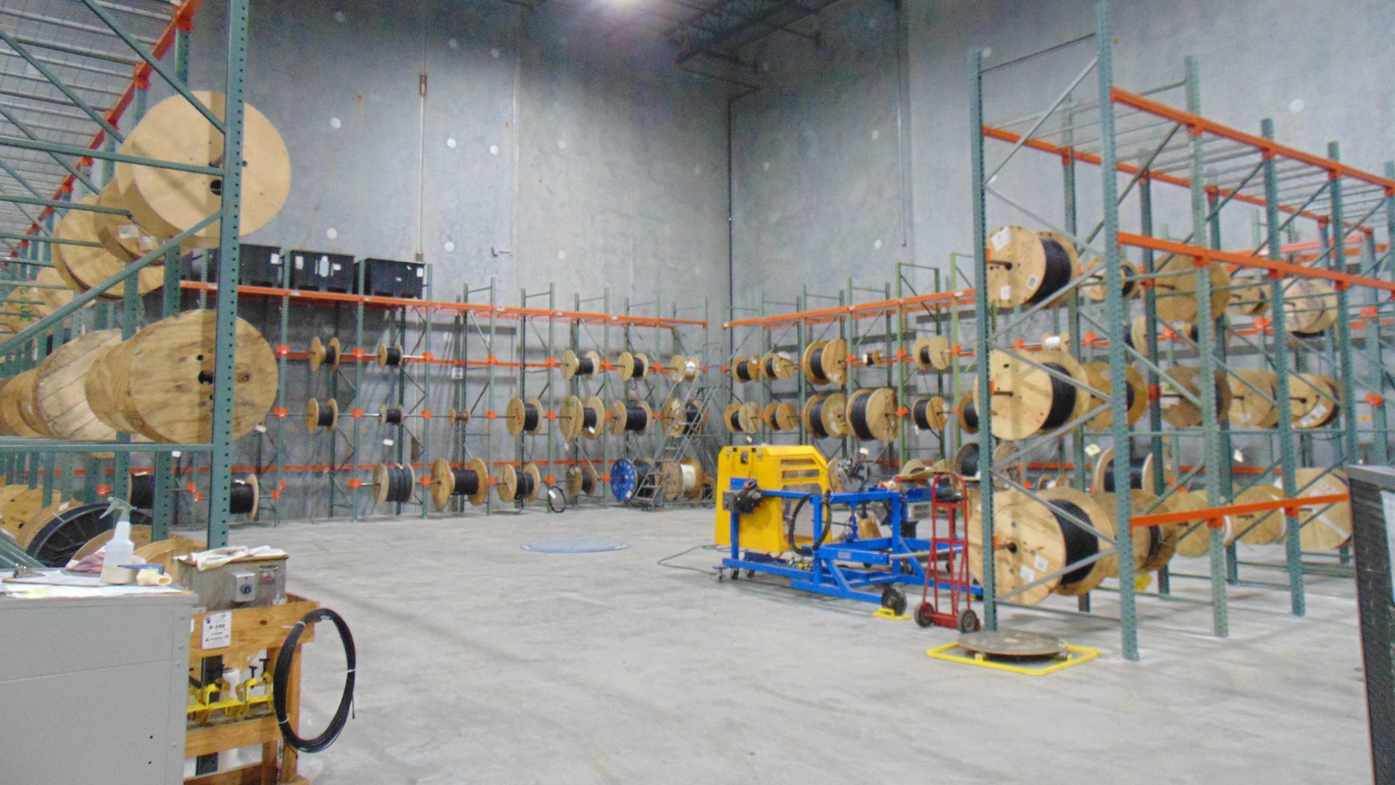 Warehouse facility with shelving 