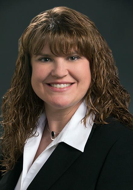 Shannon Massey Headshot